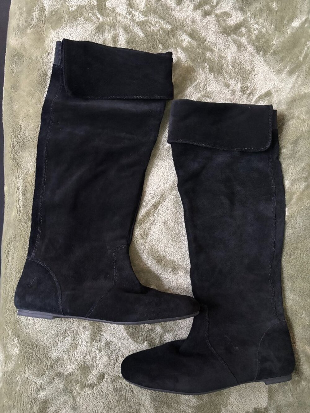 Gianni Bini Black Suede Knee-High Slouchy Ballet-Flat Boots(Women's Size: 10 US)